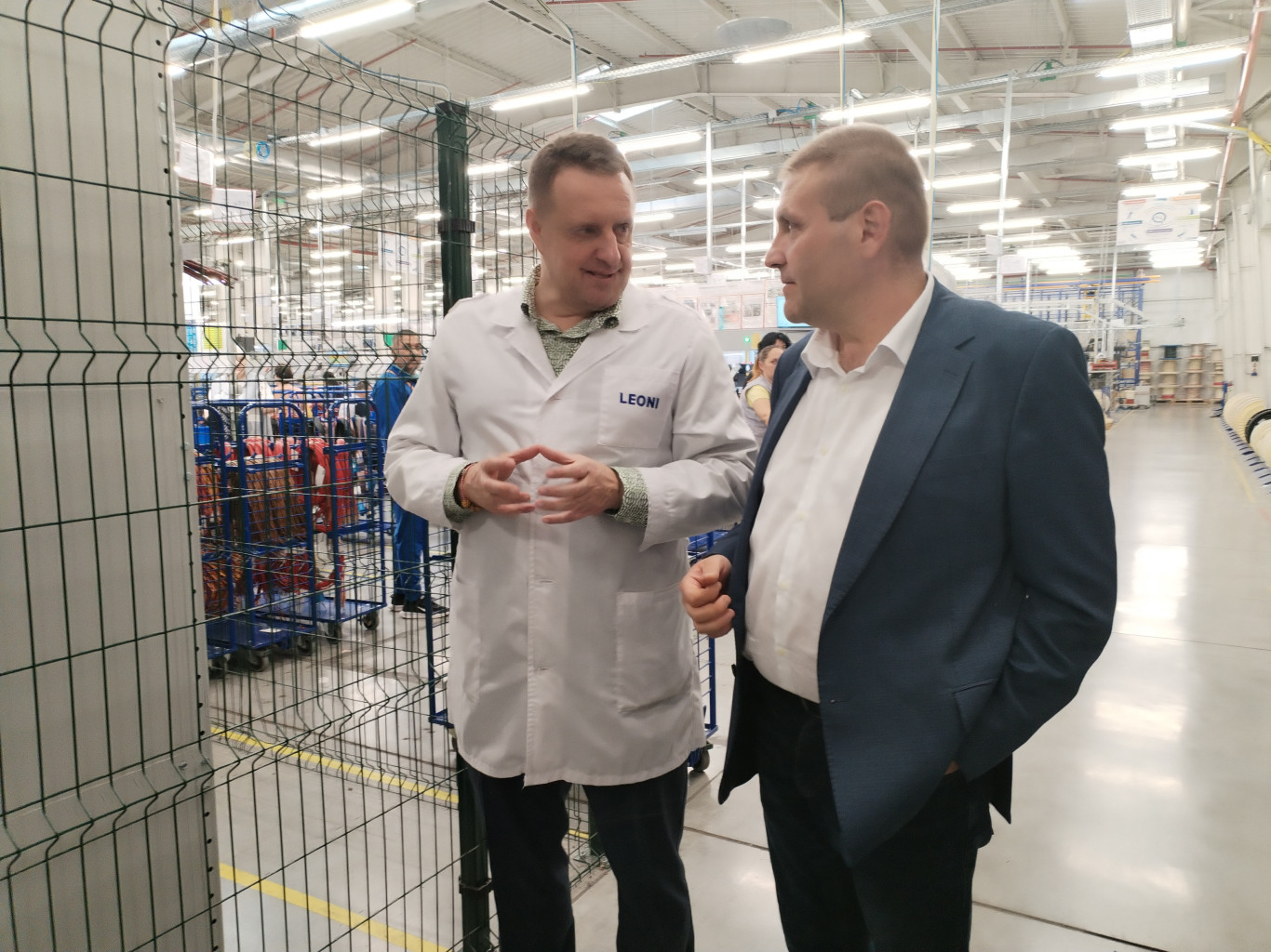 Кметът на Плевен участва в работна среща в „Леони България“
