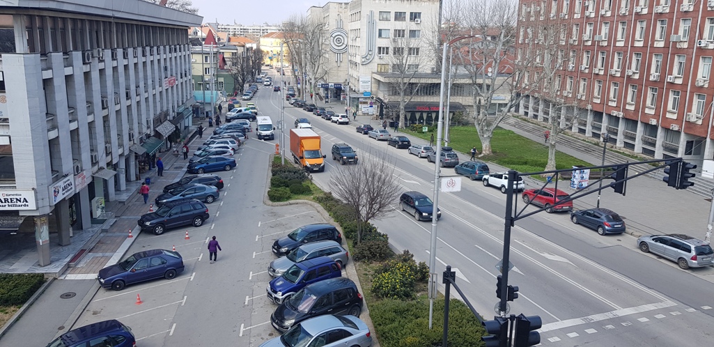 Временно ще бъде ограничено движението, спирането и паркирането в централни…