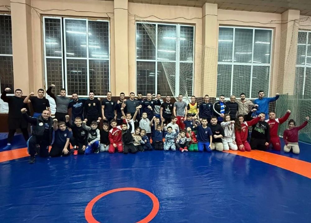 Спортен турнир по борба призовава младите да кажат „Не!“ на…