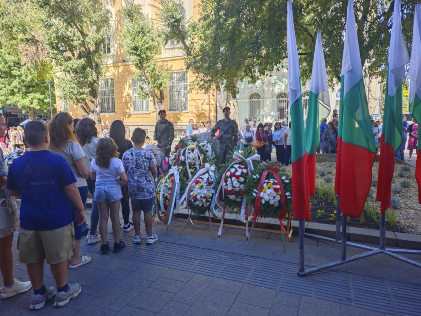 Плевен чества 117 години от обявяване Независимостта на България