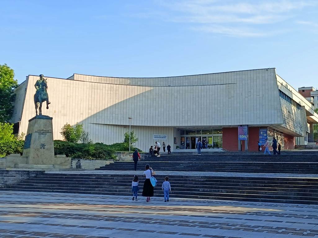 Община Плевен удължава срока за прием на оферти по обществена…