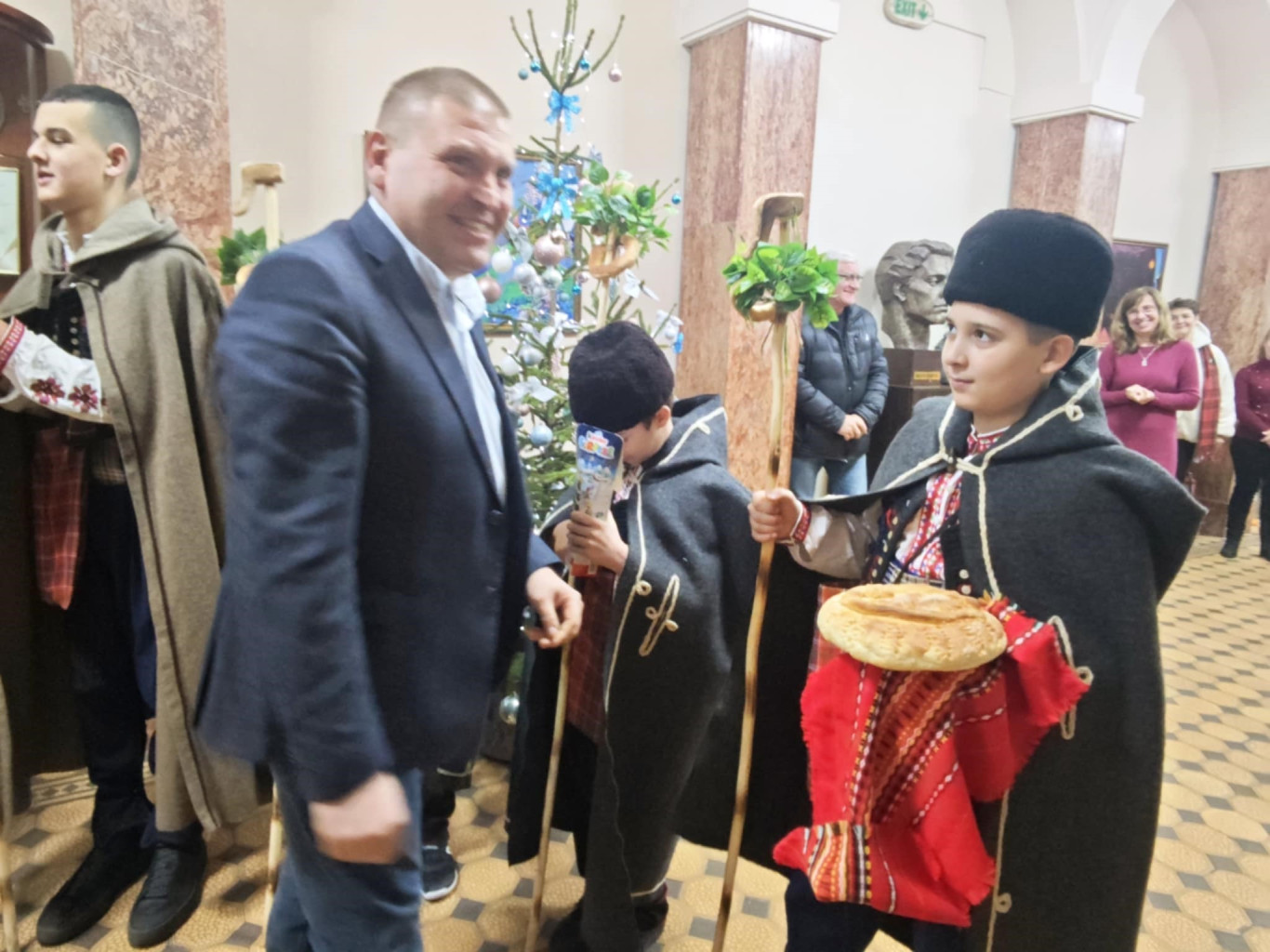 Добри гости коледари в Община Плевен