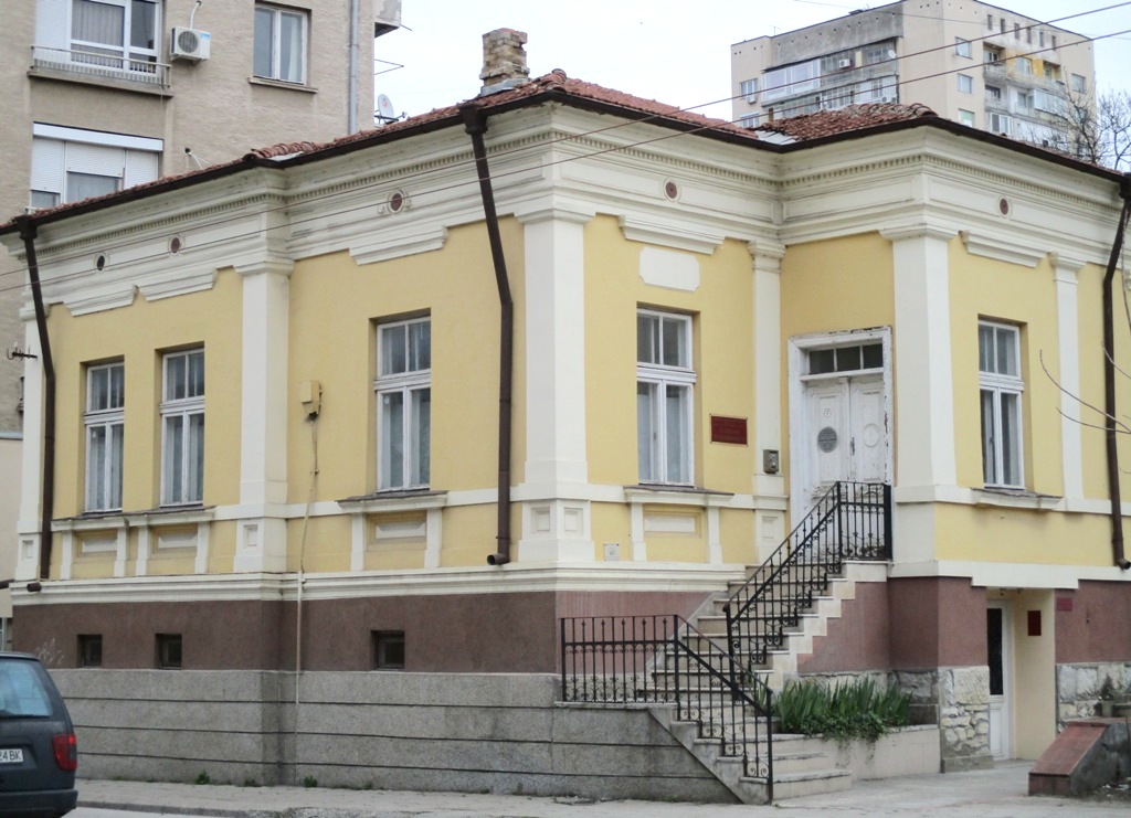 Присъединяват Къщата на художниците към Арт центъра, актуализират и Устройствения…