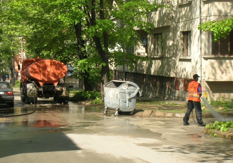 Подготвят районите на града за първо измиване