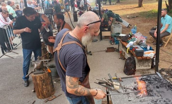 Плевен е домакин на третото издание на ножаро-ковашкия пленер „Огън…