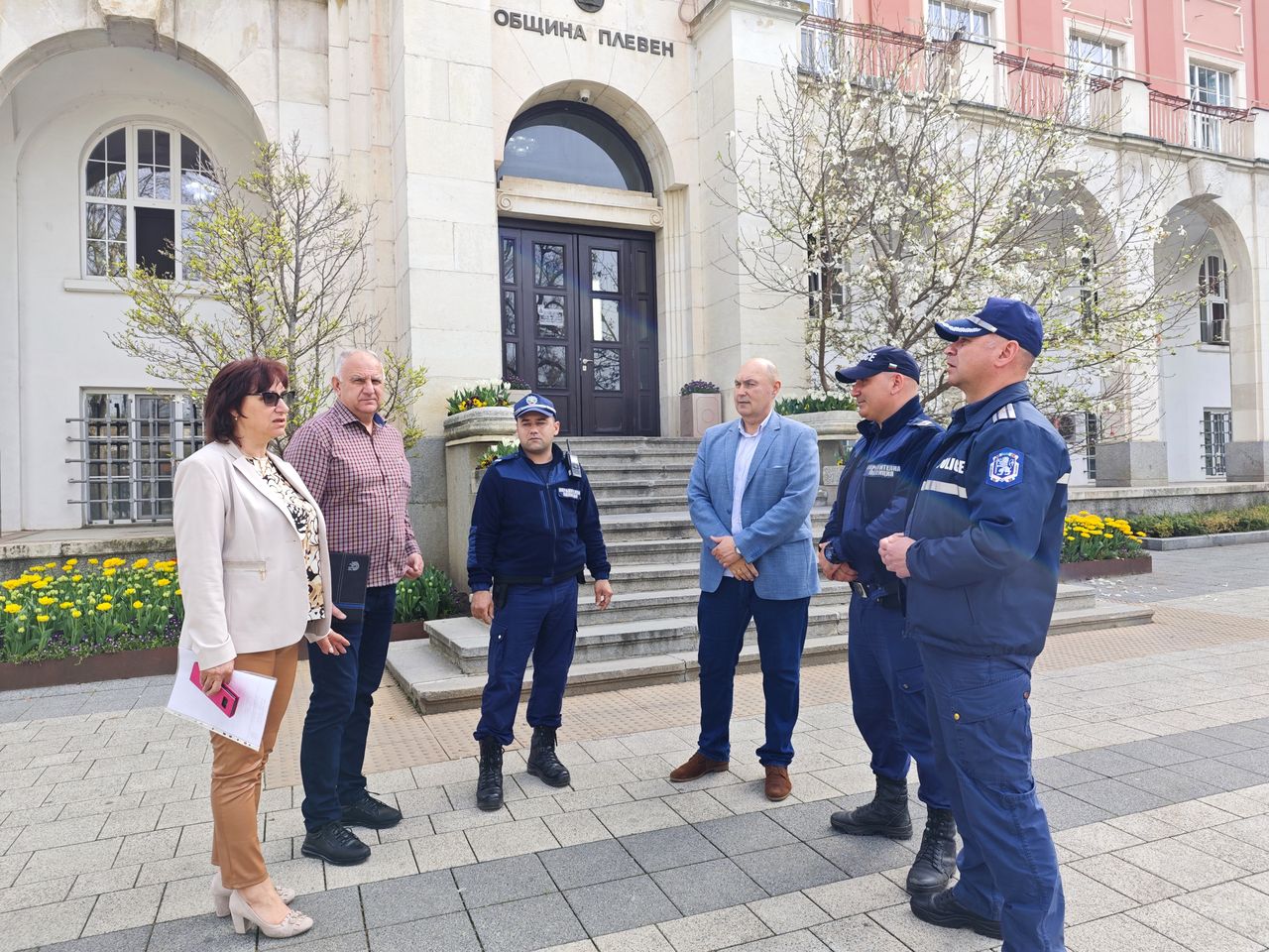 Пешеходни патрули дежурят от днес в централната градска част на…