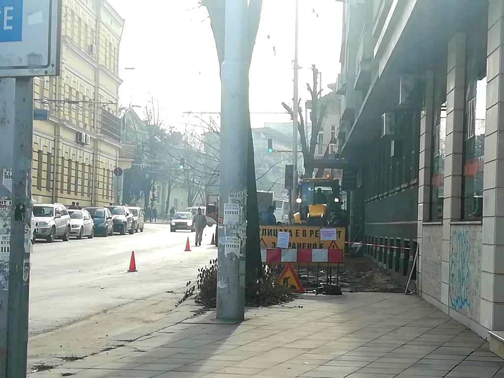 Ремонтът на тротоари в Плевен продължава и тази седмица