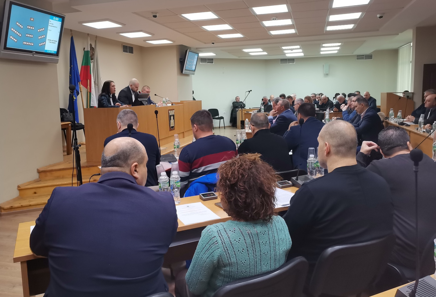 За удължаване на срока за набиране на кандидати за съдебни…
