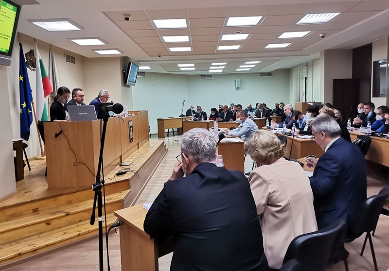 ДЕКЕМВРИЙСКАТА СЕСИЯ НА ОБЩИНСКИЯ СЪВЕТ ЩЕ ЗАПОЧНЕ С ГОСТУВАНЕ НА…