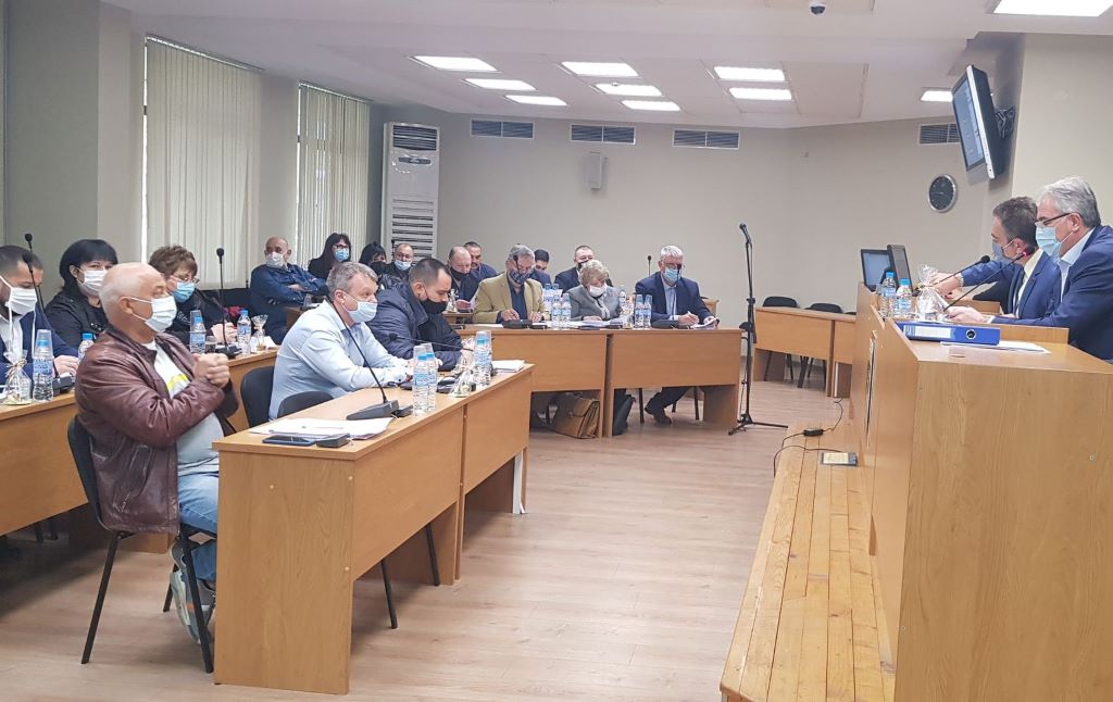 Отложиха точките за обявяване на конкурси за управители на няколко…