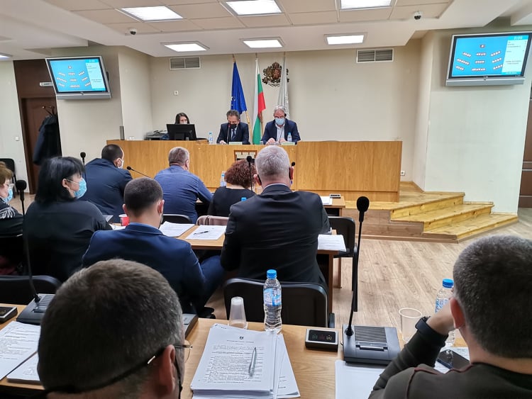 Съветниците утвърдиха годишните програми за развитие на общинските фирми