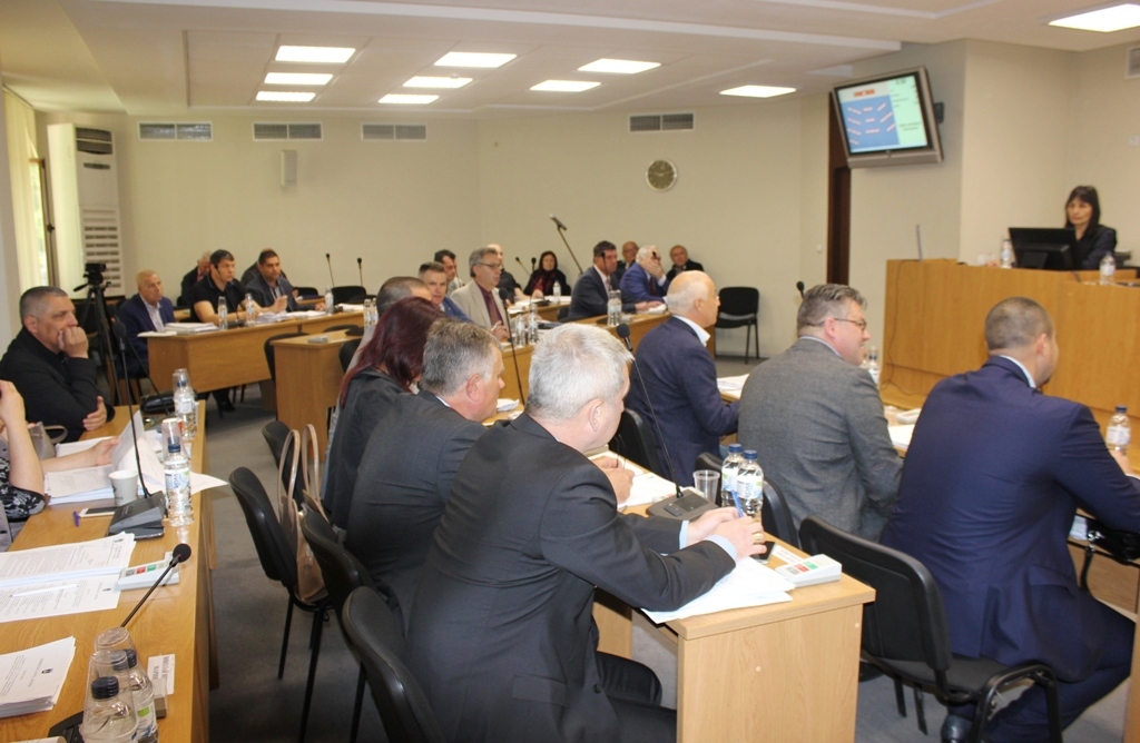 Общинският съвет гласува Стратегия за подкрепа на личностно развитие на…