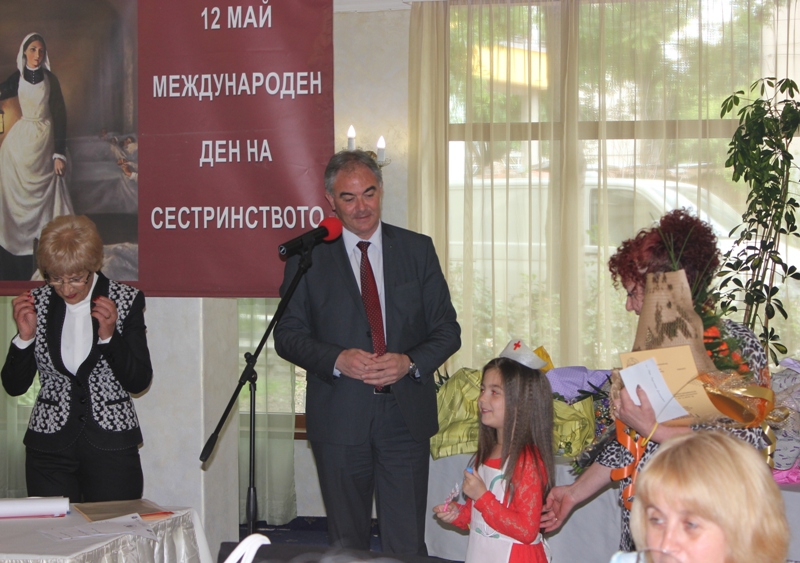 Георг Спартански връчи отличия на специалисти по здравни грижи
