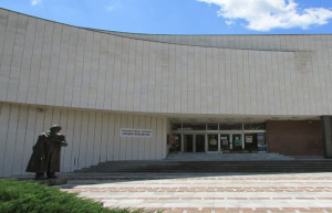 Млади плевенски художници представят творчеството си в инициатива за трета година
