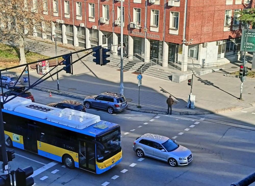 Безплатен и с удължено работно време ще е тролейбусният транспорт…