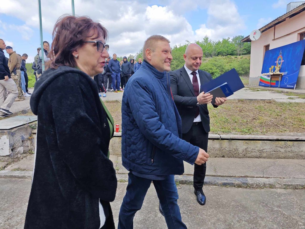 Д-р Валентин Христов приветства участниците в Републиканския турнир по стрелба…
